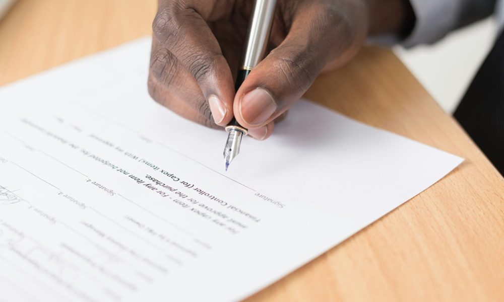 Cytonn Photography na Unsplash  Copiar para a área de transferência