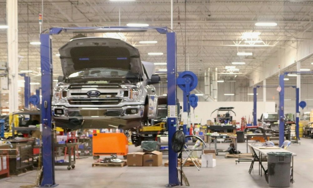 Laurel and Michael Evans na Unsplash